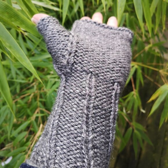 Snowflake Obsidian Inside Out Fingerless Gloves Mitten Handmade in Canada - Picture 6 of 7
